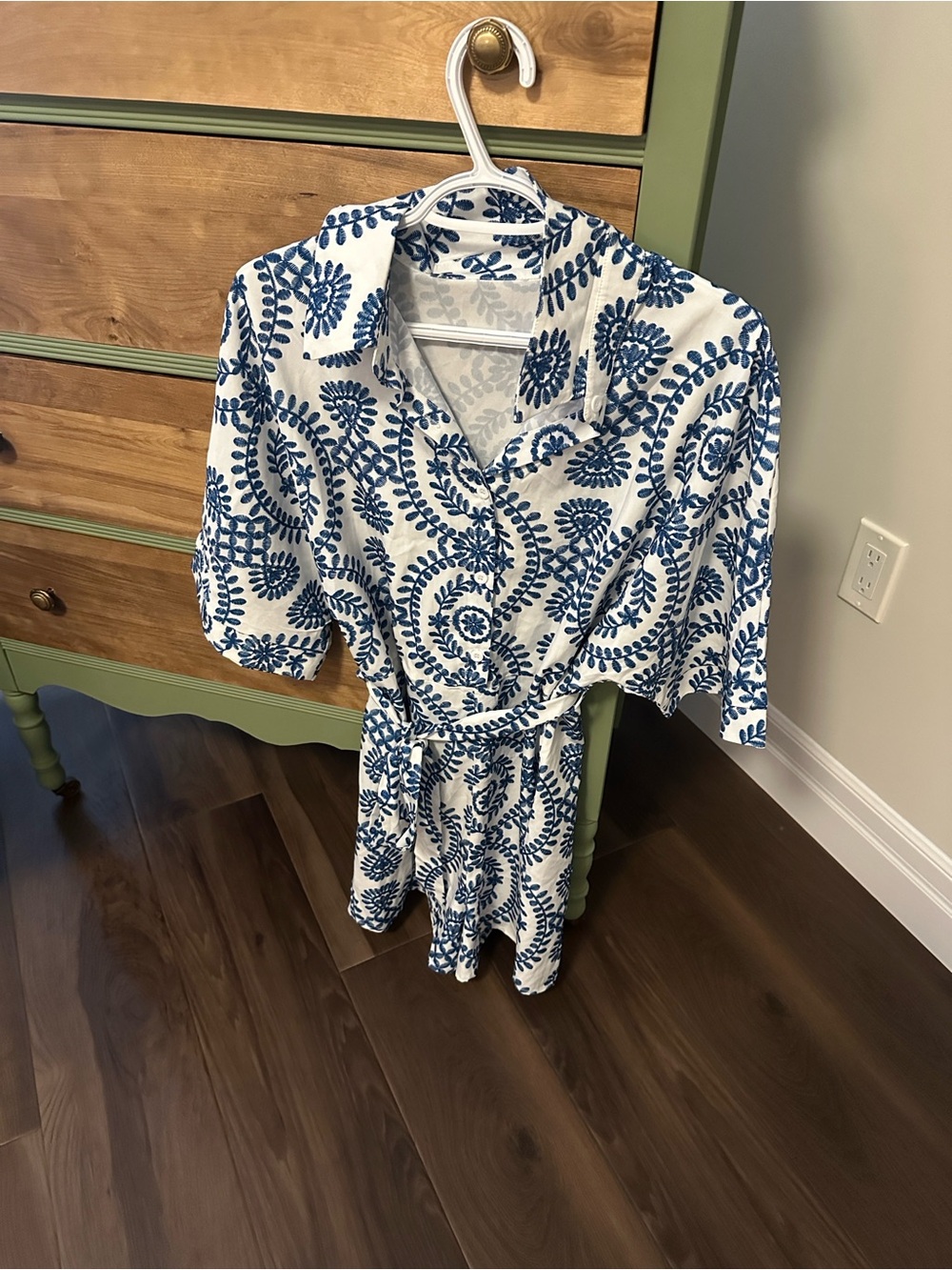 Blue and White Floral Robe - Unbranded